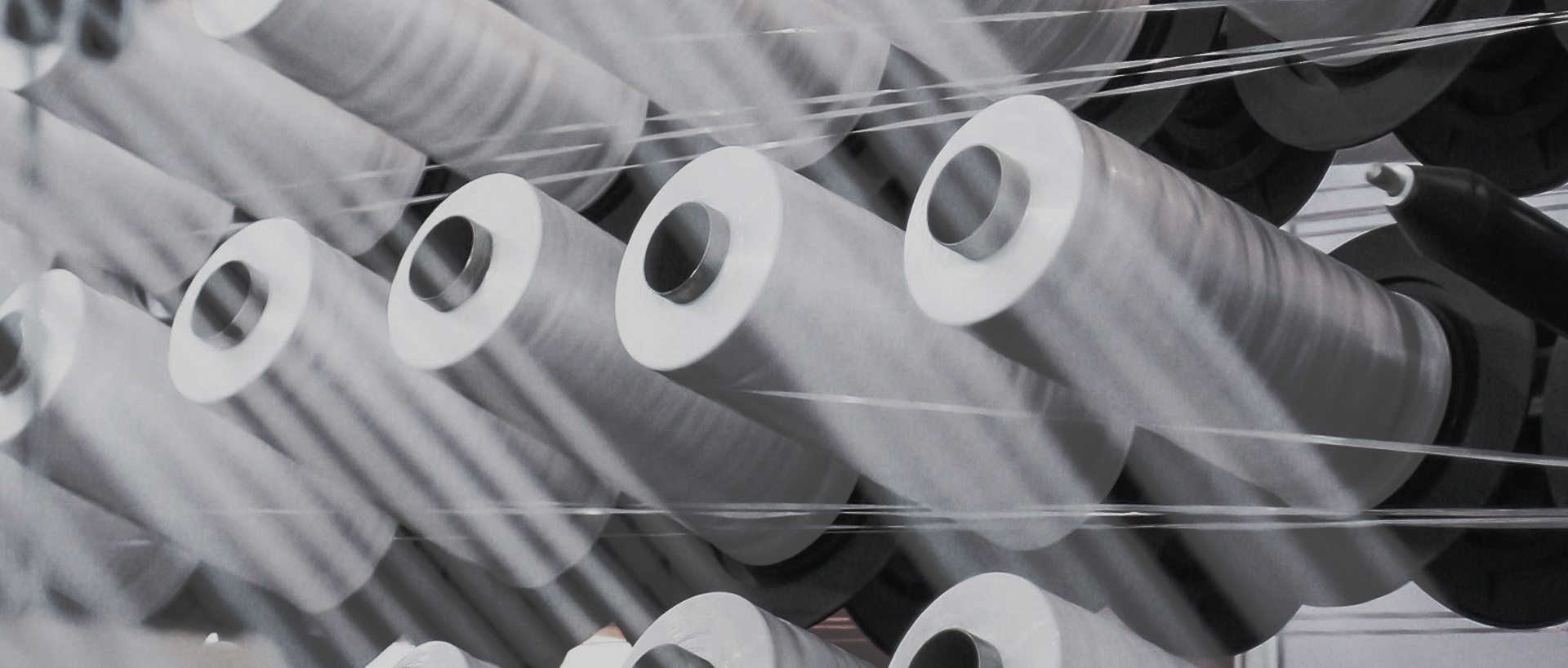 Entdecken Sie, wie hochwertige Outdoor-Funktionsstoffe Ihr Abenteuererlebnis neu gestalten